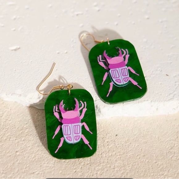 Modcloth Jewelry - Pink Beetle Earrings ✨ New